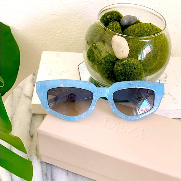 New🩵Dezi OnRead Sunglasses🩵 - Picture 6 of 6